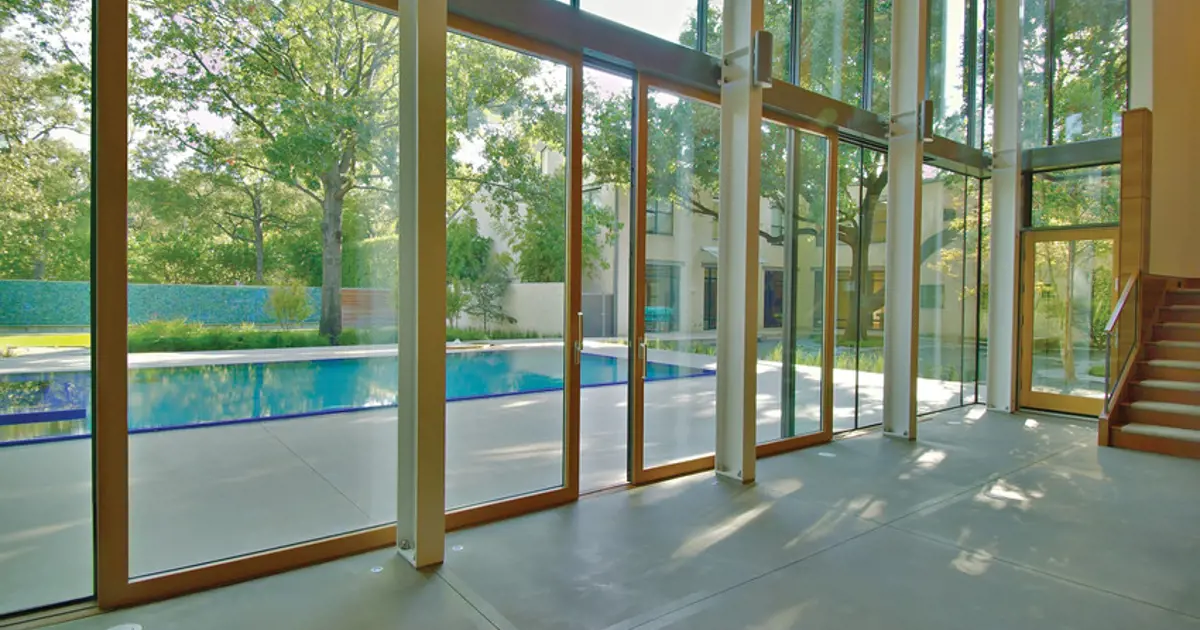What's the Difference Between Tempered and Regular Glass?