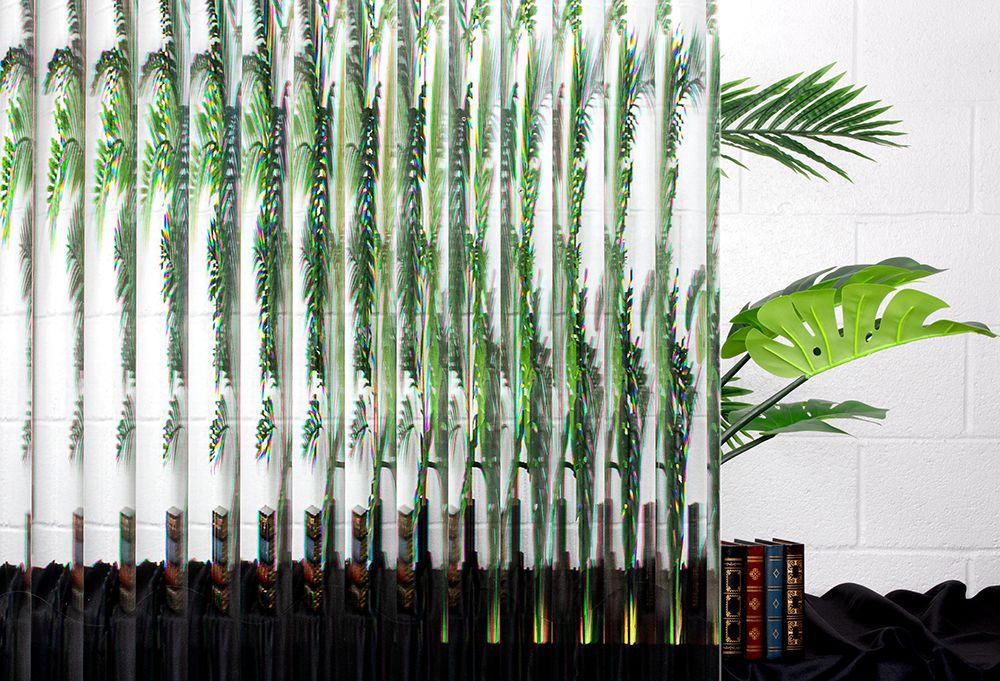 What's the Difference Between Reeded Glass and Ribbed Glass?